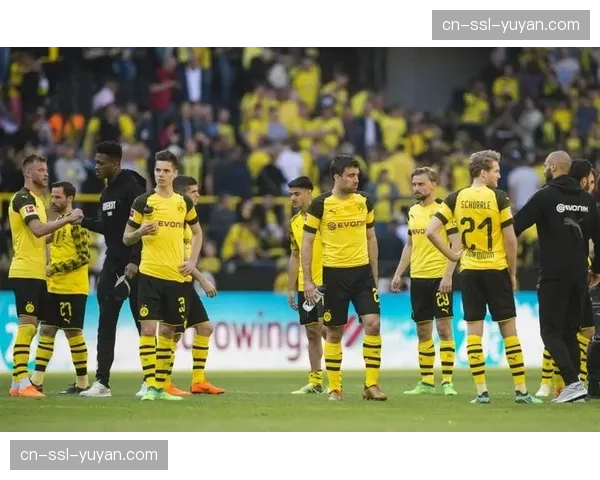 中场绞杀战：多特蒙德跑动覆盖与亚特兰大紧凑站位的转换控制