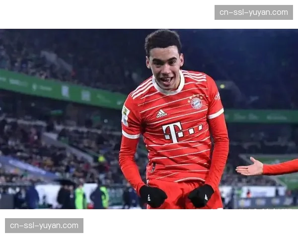 独家：穆夏拉谈续约与未来，目标成为拜仁传奇